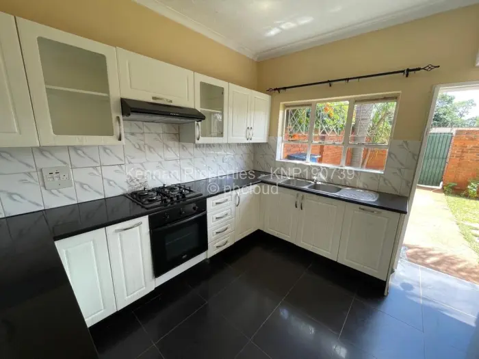 Townhouse/Cluster for Sale in Avondale, Harare