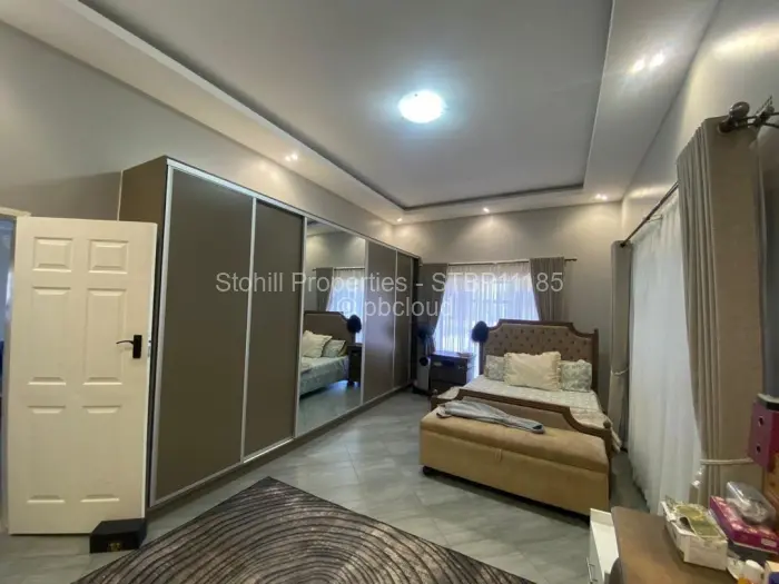 Townhouse/Cluster for Sale in Highlands, Harare