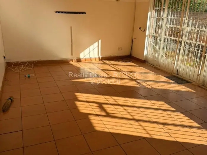 Flat/Apartment for Sale in Marlborough, Harare