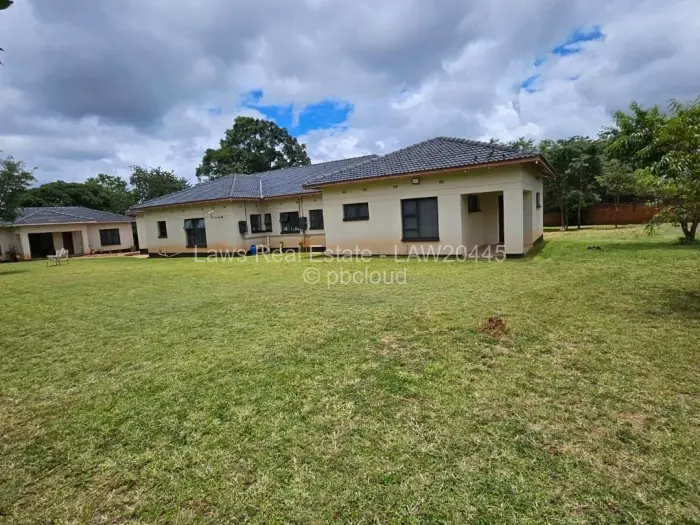 5 Bedroom House for Sale in Mandara, Harare