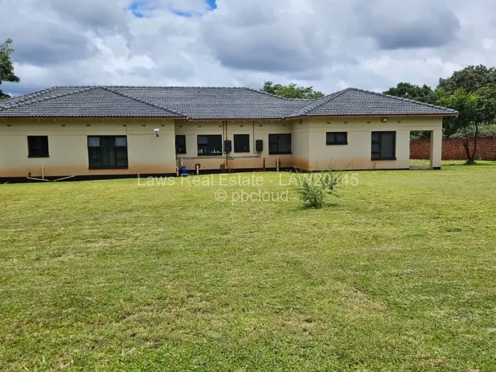 5 Bedroom House for Sale in Mandara, Harare