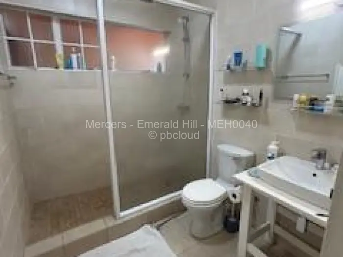 4 Bedroom House to Rent in Avondale - The Ridge