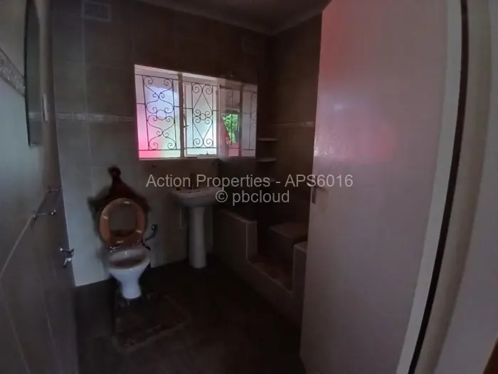 3 Bedroom House to Rent in Milton Park