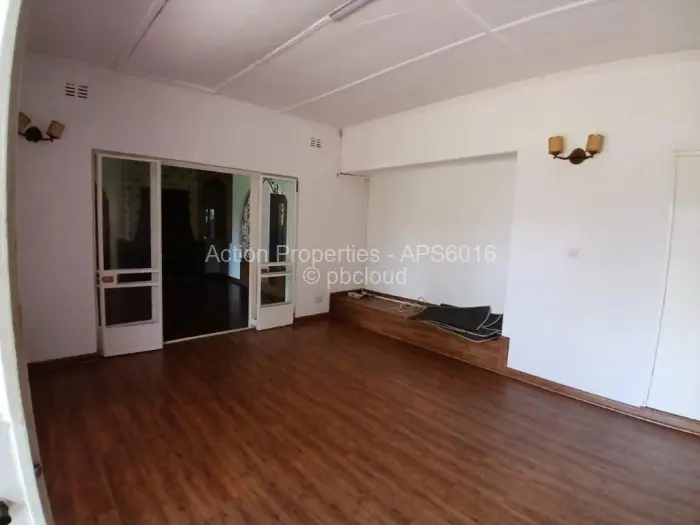 3 Bedroom House to Rent in Milton Park