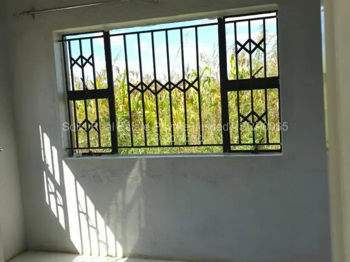 2 Bedroom Cottage/Garden Flat to Rent in Sandton Park