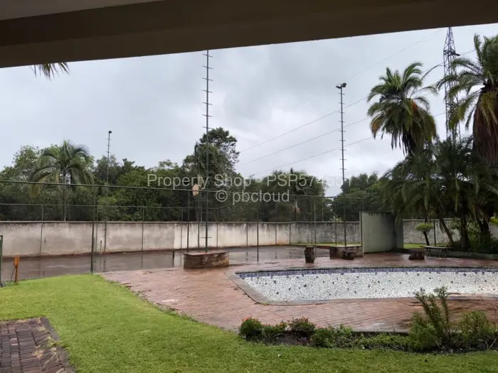 5 Bedroom House for Sale in Borrowdale, Harare