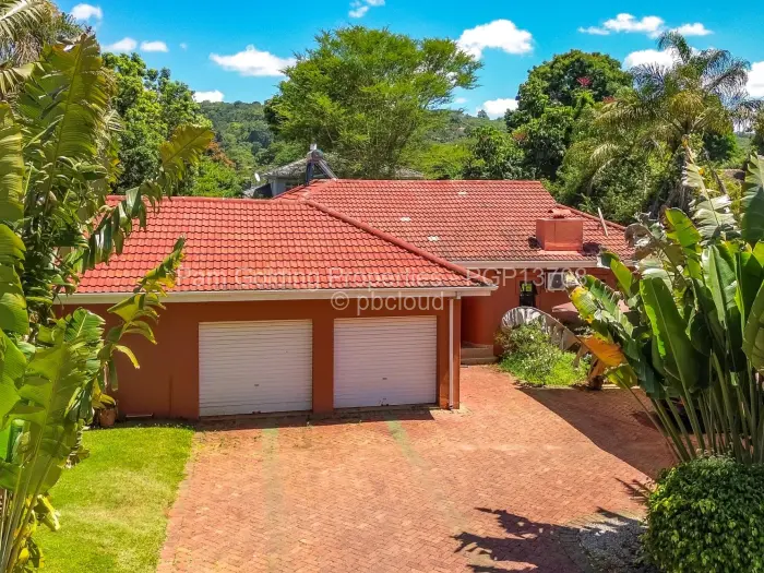 4 Bedroom House for Sale in Borrowdale Brooke, Harare