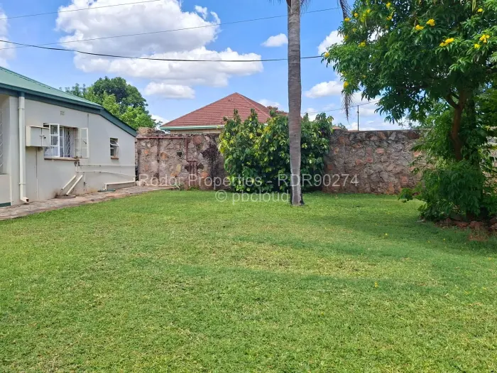 3 Bedroom House for Sale in Bellevue, Bulawayo