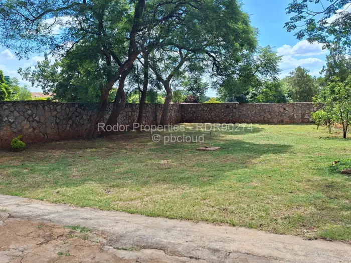 3 Bedroom House for Sale in Bellevue, Bulawayo