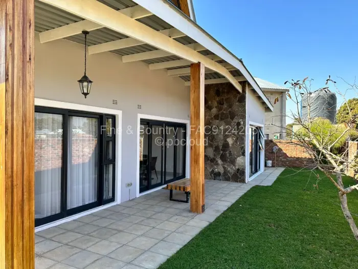 Townhouse/Cluster to Rent in Arlington