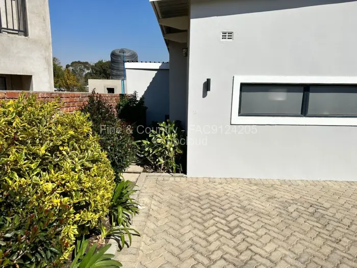 Townhouse/Cluster to Rent in Arlington