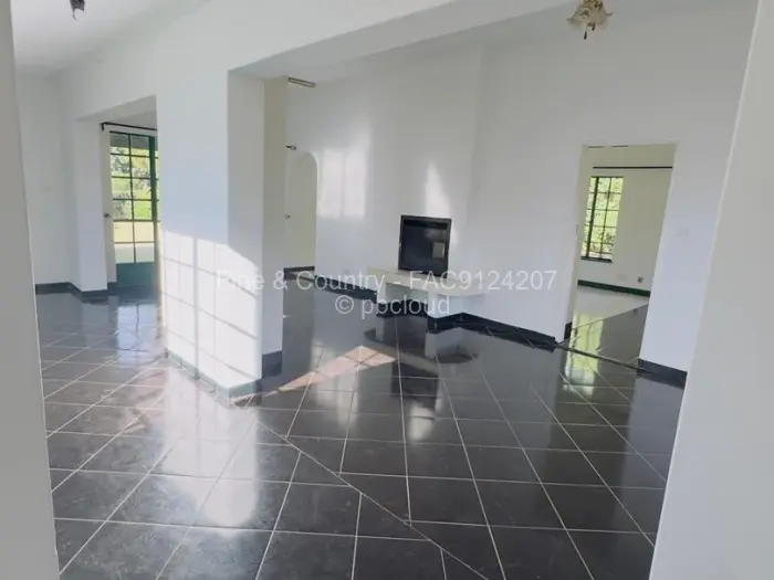 4 Bedroom House to Rent in Borrowdale Brooke