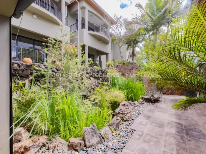 6 Bedroom House for Sale in Hogerty Hill, Harare