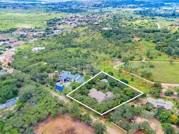 6 Bedroom House for Sale in Hogerty Hill, Harare