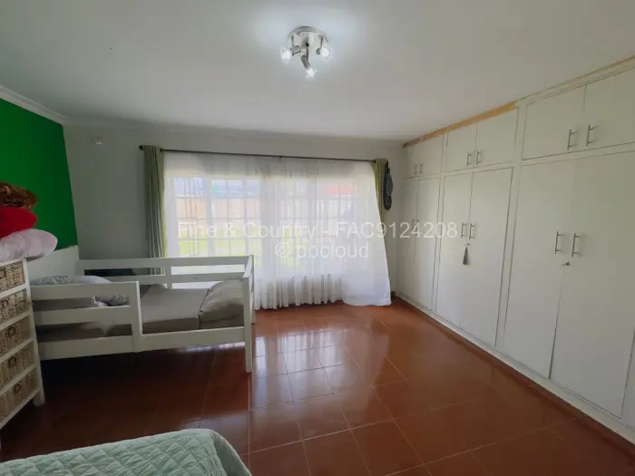 3 Bedroom House to Rent in Manresa