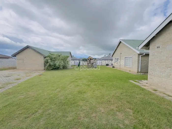 3 Bedroom House to Rent in Manresa