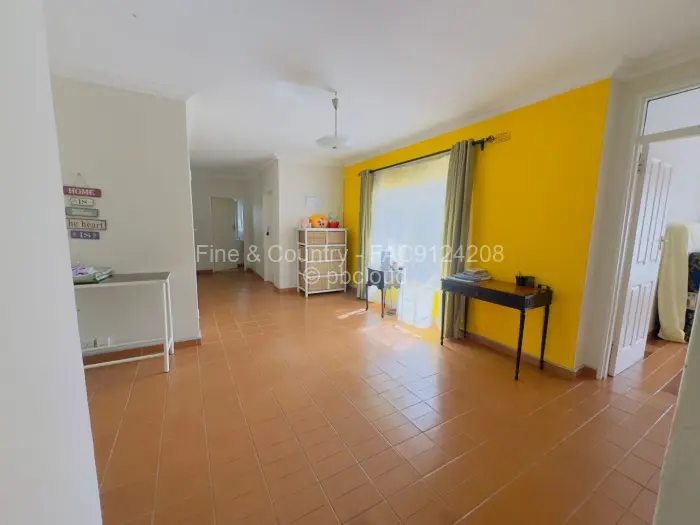 3 Bedroom House to Rent in Manresa