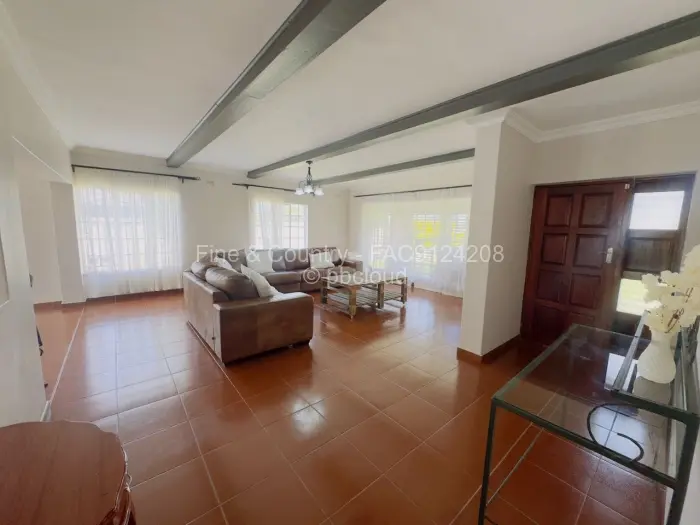 3 Bedroom House to Rent in Manresa