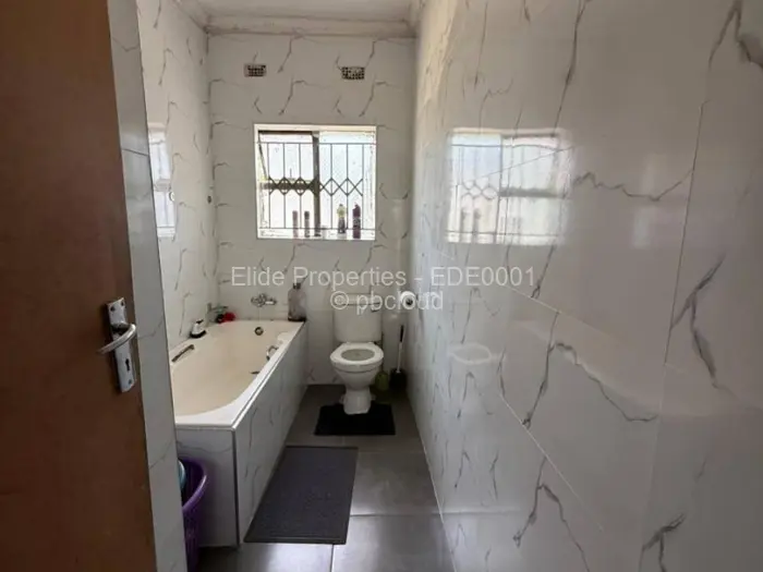 5 Bedroom House for Sale in Pomona, Harare