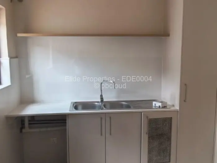 3 Bedroom Cottage/Garden Flat to Rent in Newlands