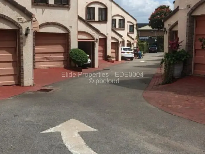3 Bedroom Cottage/Garden Flat to Rent in Newlands