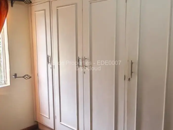 3 Bedroom House for Sale in Zimre Park, Harare