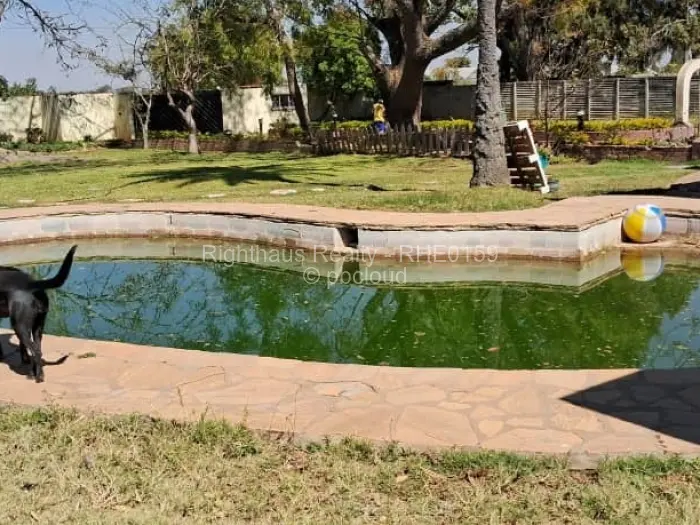 5 Bedroom House for Sale in Athlone, Harare