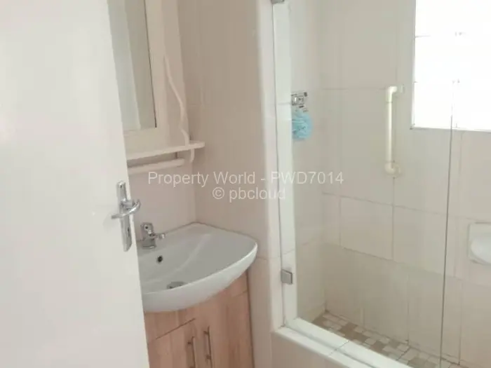 2 Bedroom Cottage/Garden Flat to Rent in Avondale, Harare