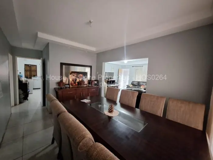 5 Bedroom House for Sale in Mazowe, Mazowe