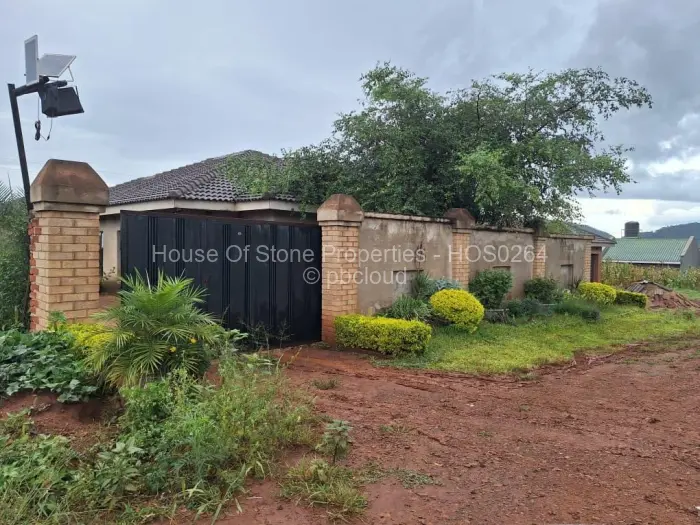 5 Bedroom House for Sale in Mazowe, Mazowe