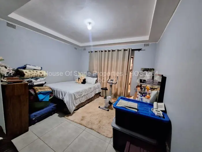 5 Bedroom House for Sale in Mazowe, Mazowe