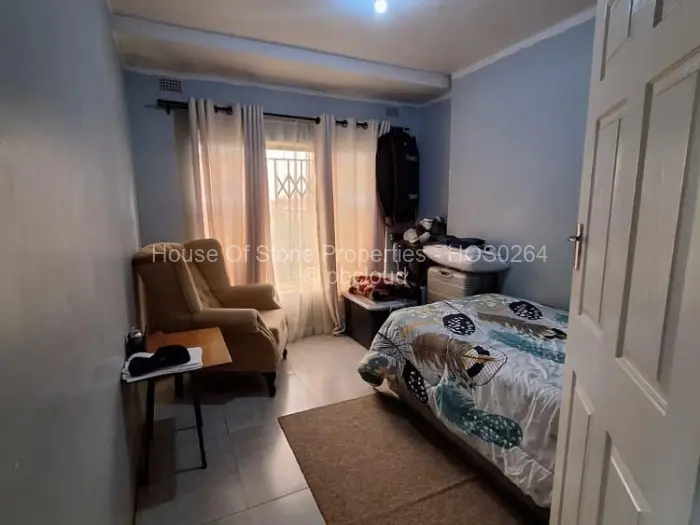 5 Bedroom House for Sale in Mazowe, Mazowe