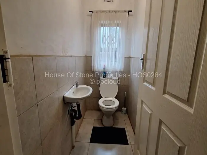 5 Bedroom House for Sale in Mazowe, Mazowe