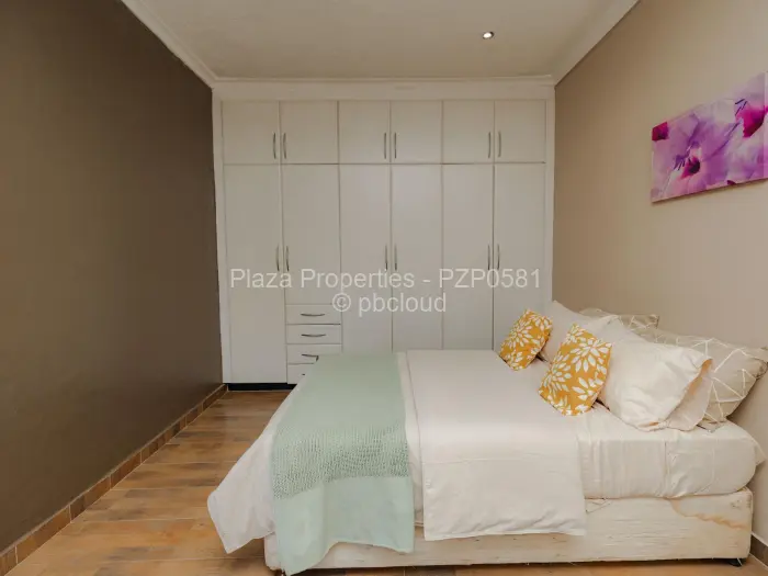 5 Bedroom House to Rent in Greystone Park