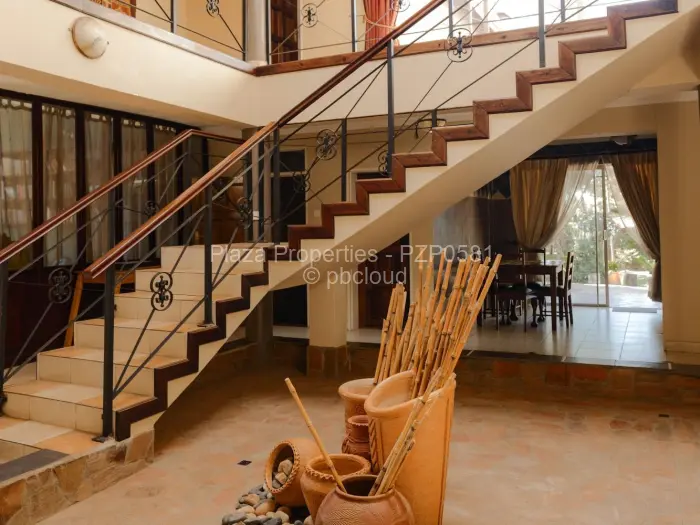 5 Bedroom House to Rent in Greystone Park