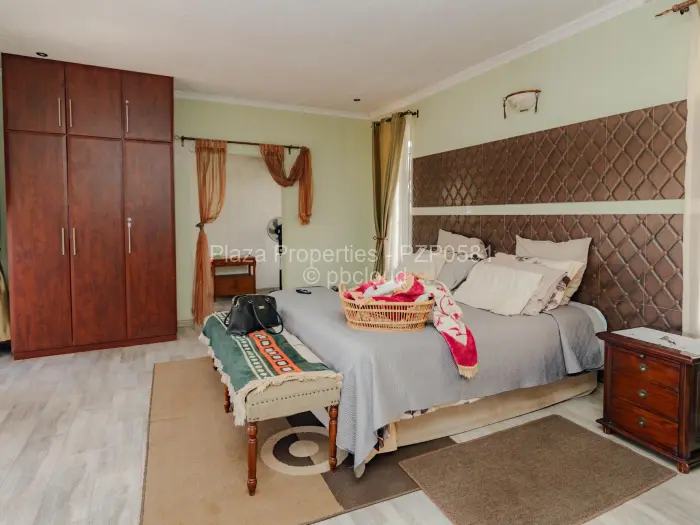 5 Bedroom House to Rent in Greystone Park