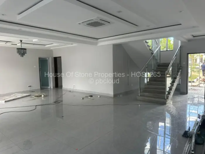 Townhouse/Cluster to Rent in Greendale