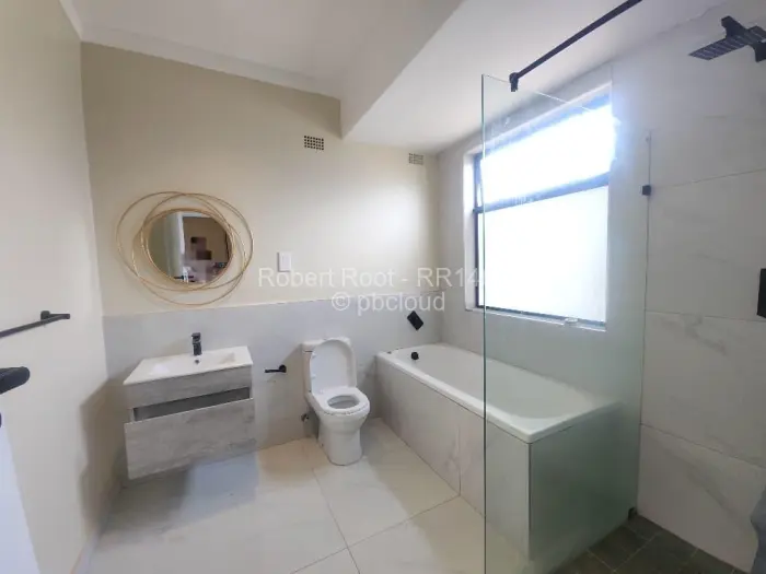 Townhouse/Cluster to Rent in Bluff Hill, Harare