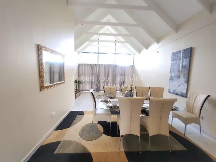 Townhouse/Cluster to Rent in Bluff Hill, Harare