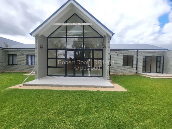 Townhouse/Cluster to Rent in Bluff Hill