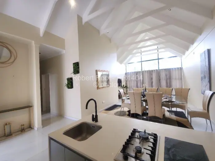 Townhouse/Cluster to Rent in Bluff Hill, Harare