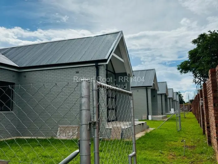 Townhouse/Cluster to Rent in Bluff Hill