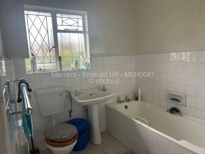 2 Bedroom Cottage/Garden Flat to Rent in Avondale West