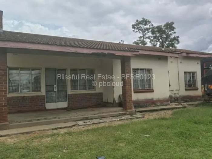 4 Bedroom House for Sale in Parktown, Harare