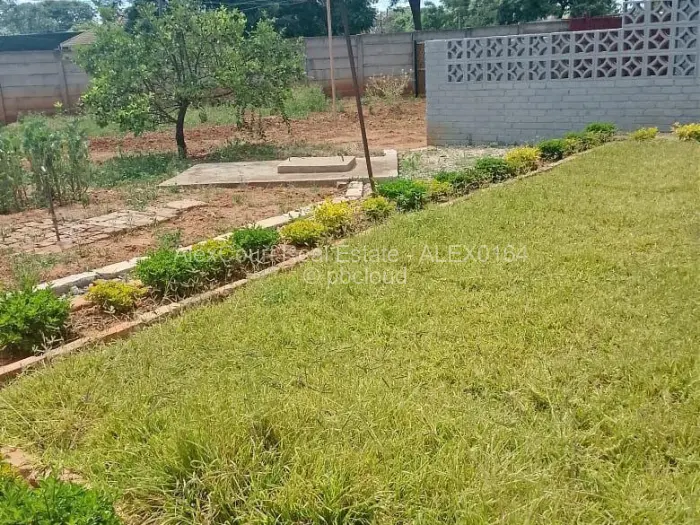 3 Bedroom House to Rent in Waterfalls
