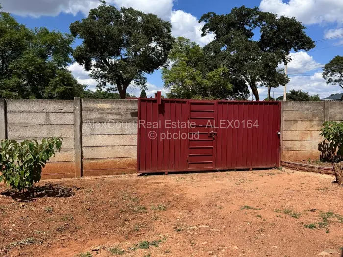 3 Bedroom House to Rent in Waterfalls, Harare