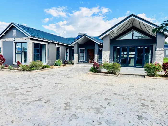 Townhouse/Cluster to Rent in Glen Lorne