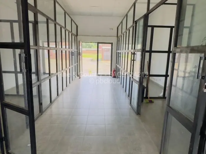 Retail/Shop to Rent in Greendale