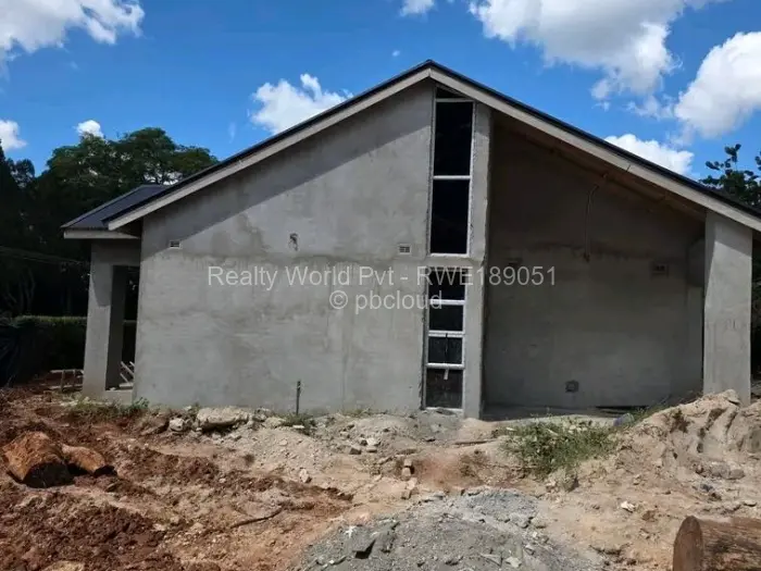 Townhouse/Cluster for Sale in Emerald Hill, Harare