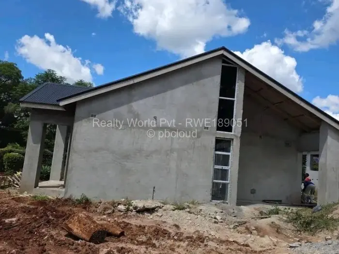 Townhouse/Cluster for Sale in Emerald Hill, Harare